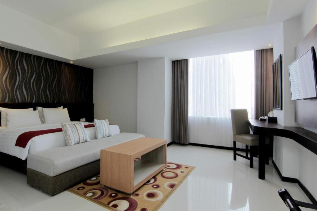 The Sun Hotel מדיון מראה חיצוני תמונה